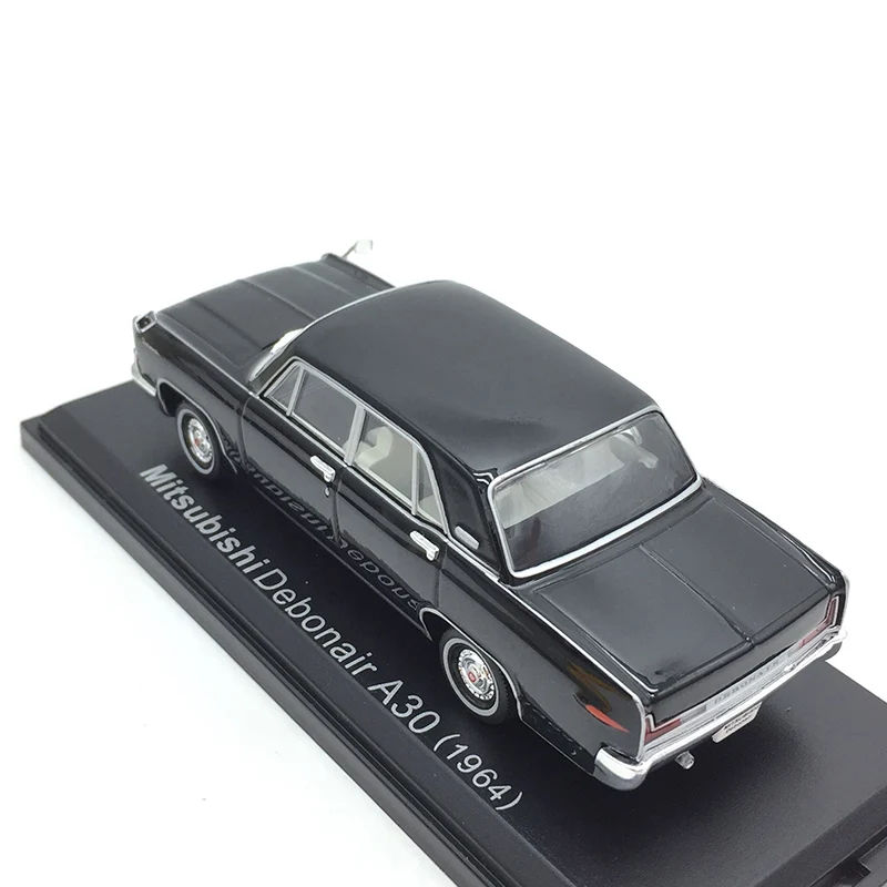 1/43 весы моделирование Mitsubishi Debonair A30-1964 коллекция дисплей бутик модель сплава литья под давлением винтажная модель автомобиля
