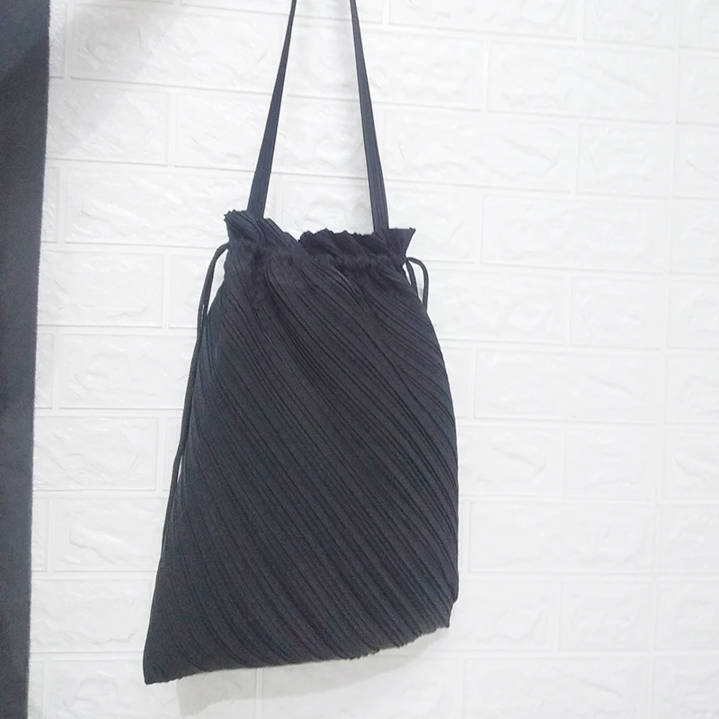 Miyake fold брендовая модная ручная сумка морщинка мешок на шнурке Горячая
