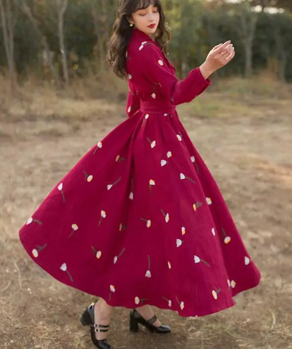 Осень Зима Новое поступление элегантное стоячий воротник Цветочная вышивка с длинным рукавом женское хлопковое длинное платье