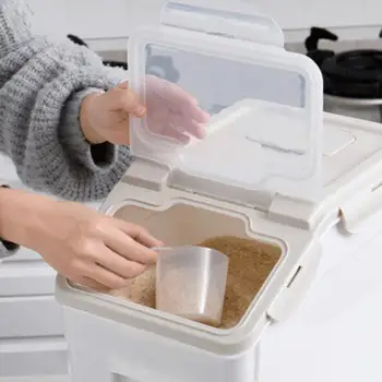 

Pet Food Storage Container Airtight Dog Cats Foods Container with Measuring Cup Box Storage Tank Pet Storage Grain Barrel