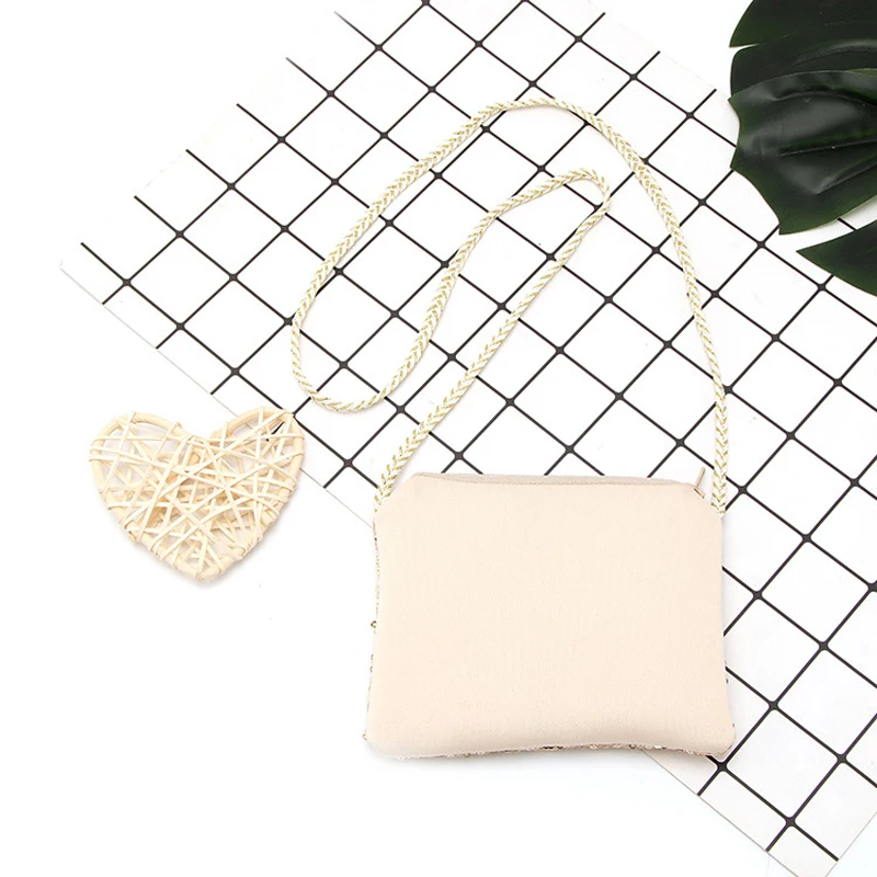 9002160896_2005318729