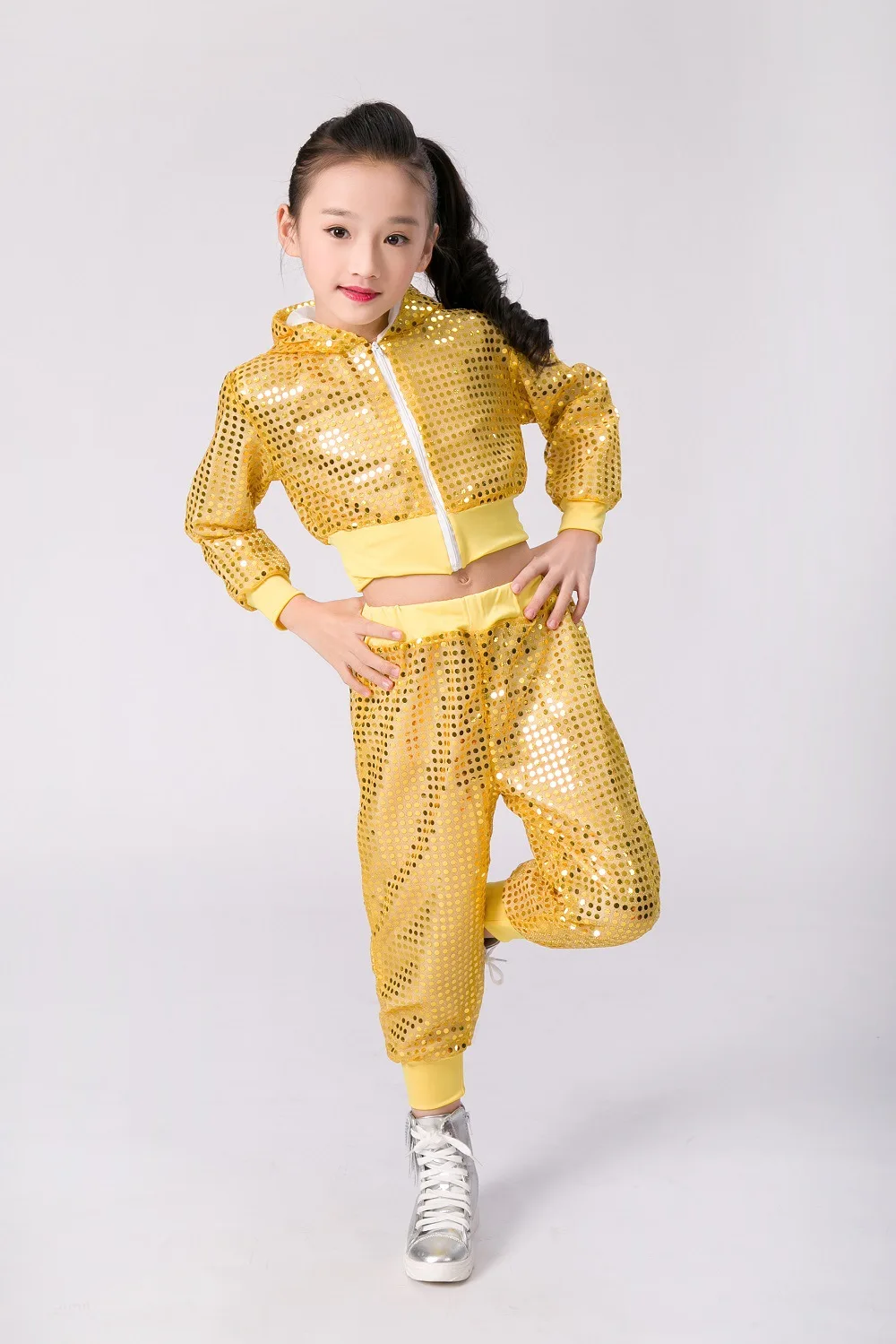 4513341688_1692356014