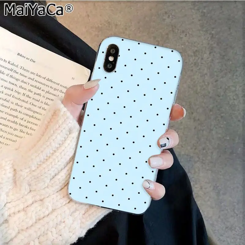 Cartoon cute pink wave dot circle graphic