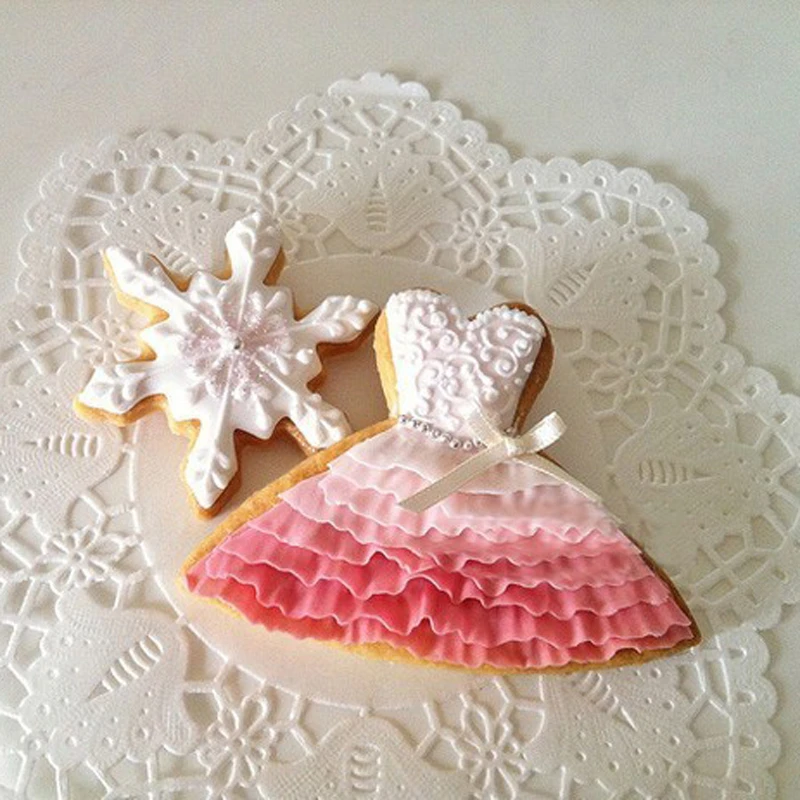 Ballet-skirt-stainless-steel-cute-cutting-biscuit-mould-cake-moulds-fruit-sugar-mold-baking-tools (2)