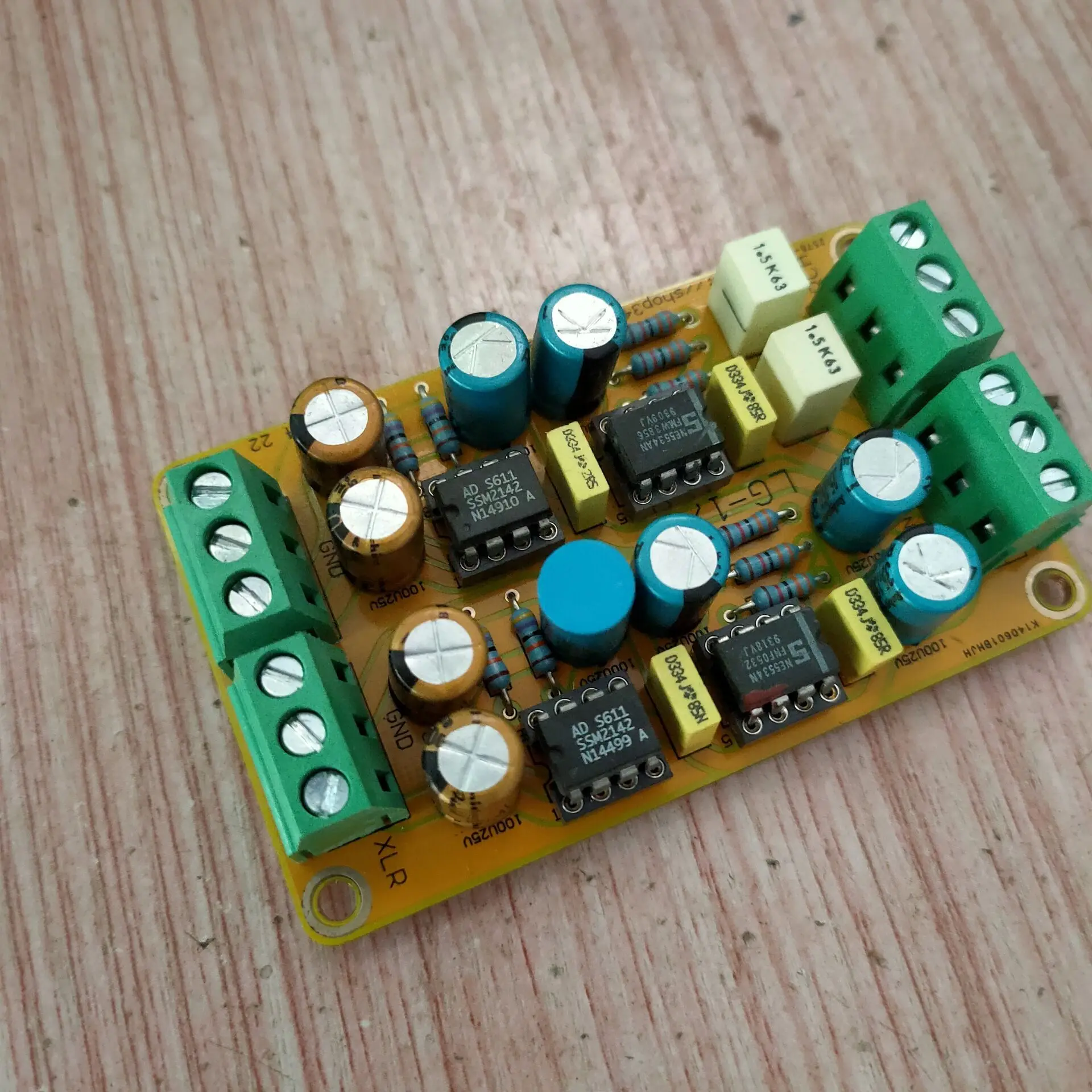 Плата конверсии SSM2142 несимметричная с поворотом RCA сбалансированный XLR выход