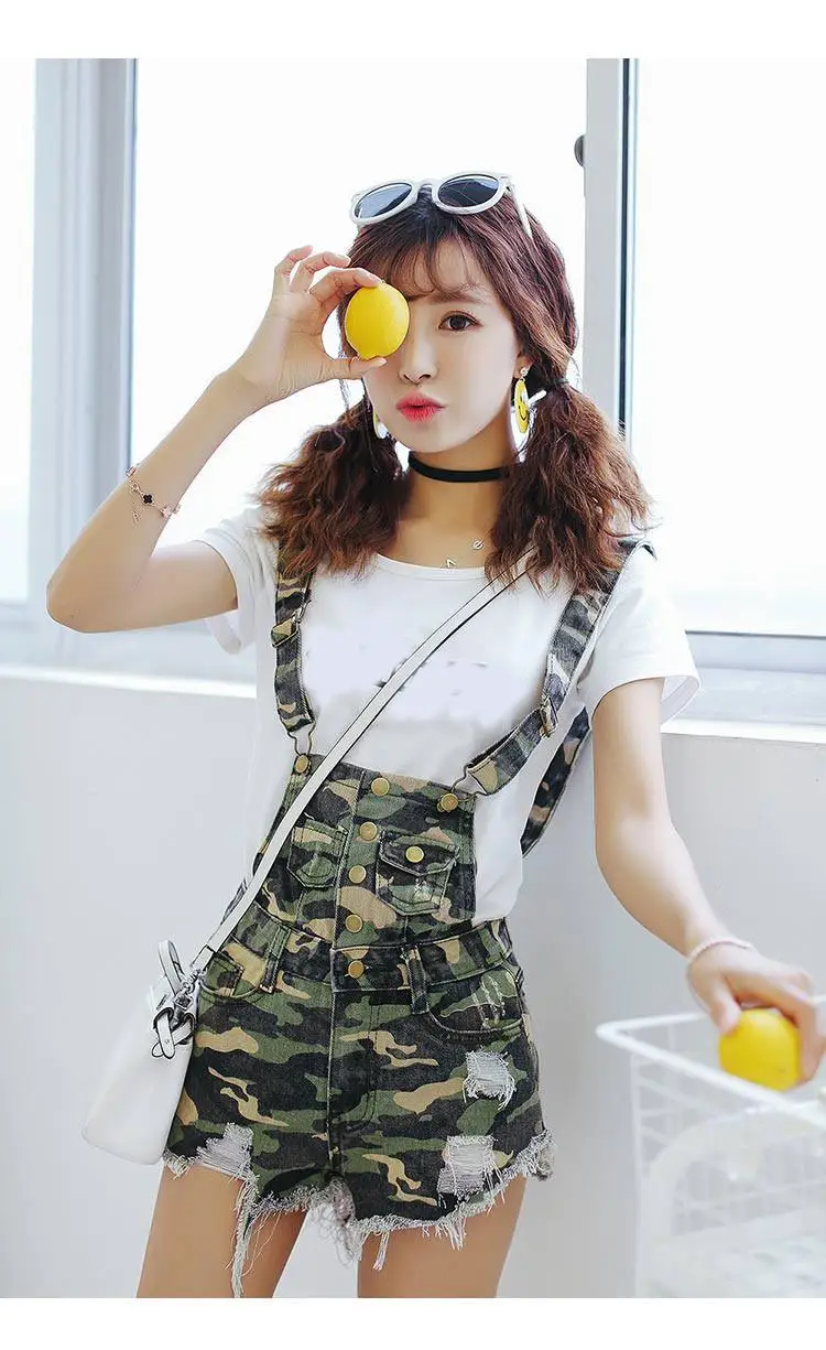 Denim Bibs Schoolgirl 2018 Spring New Loose Korean Thin Thin hole Flashes Fringe Shorts (2)