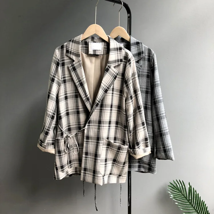 

2018 New Style Current Recommendation Retro Pattern Lace-up Texture Suit 2-Color 1310