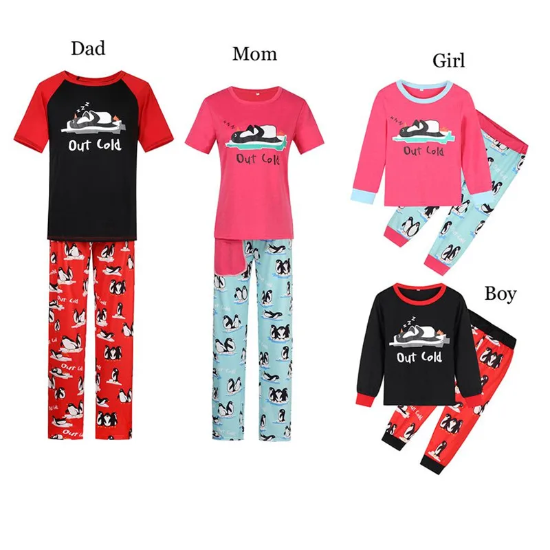 

Family matching pajamas Cute Cartoon Penguin Printed Pajamas Winter christmas pajamas Mother Father Kids Matching Outfits E0257