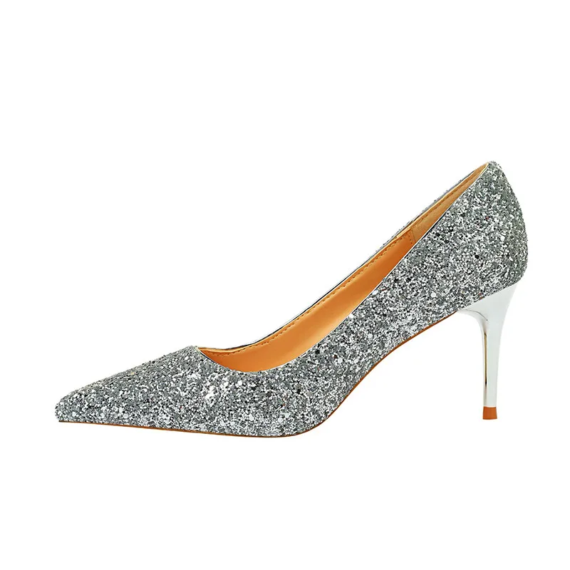 

2020 spring autumn new fashion sequins 9.5cm high heels Korean version of the wild pointed shallow mouth banquet wedding shoes