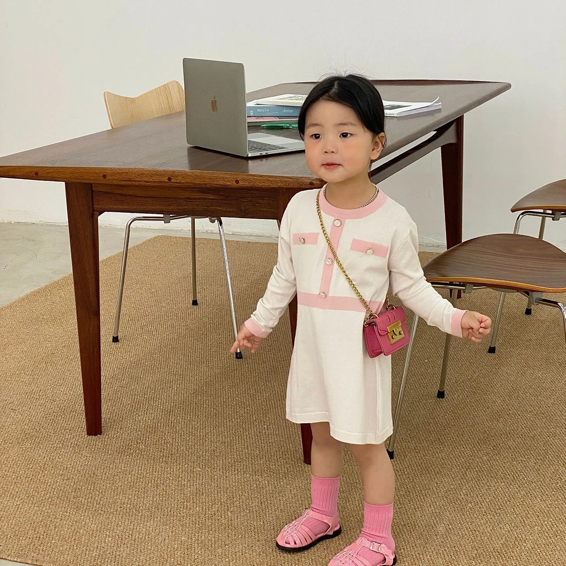 値下げ断行 韓国風ニットワンピース 1 7歳の女の子向け 春の服 1 22年 お得品 Sekkomon Jp