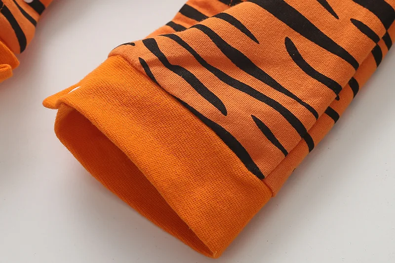 11716122263_207640937