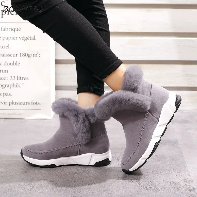 Cena Buty damskie zimowe stado brytyjskie kostki śniegowce Faux futro dorywczo ciepłe zamszowe buty damskie gumowe Slip On kliny moda