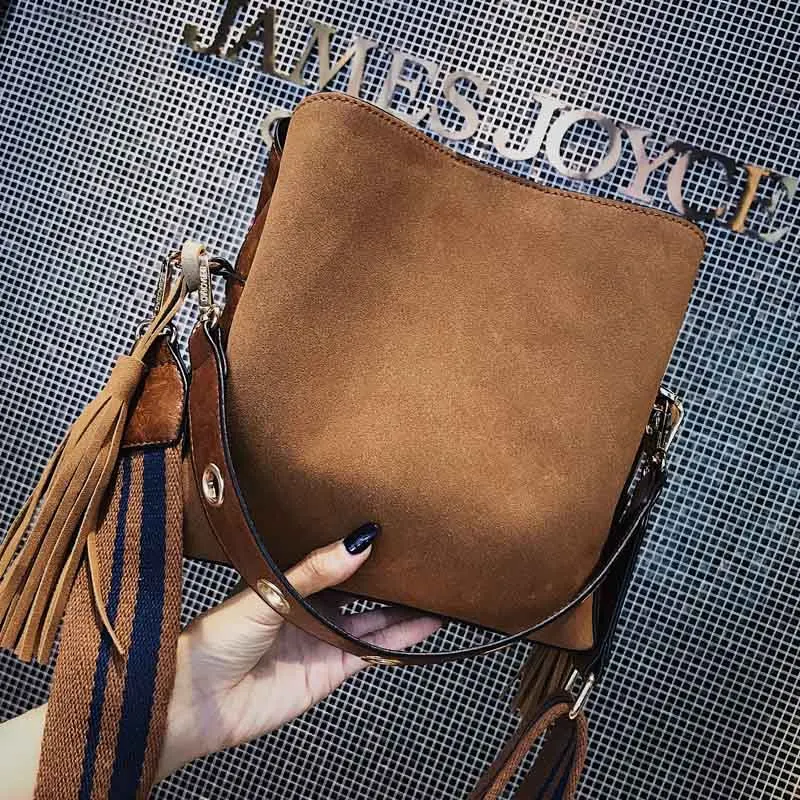Женская матовая сумка-мешок в стиле ретро, винтажная Изысканная сумка-мессенджер с кисточками, Высококачественная сумка на плечо, простая сумка через плечо, сумка-тоут XA555H - Цвет: Brown