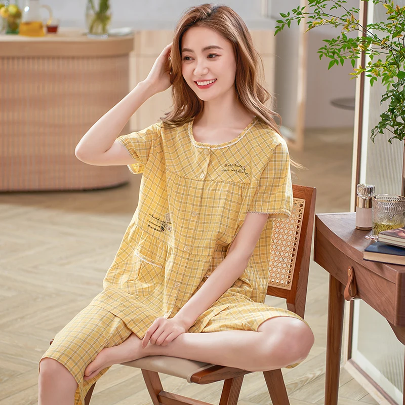 

Пижамный комплект женский с коротким рукавом, кардиган с круглым вырезом и брюки до середины икры, хлопковая ткань, комплект из 2 шт./компл., летняя Пижама