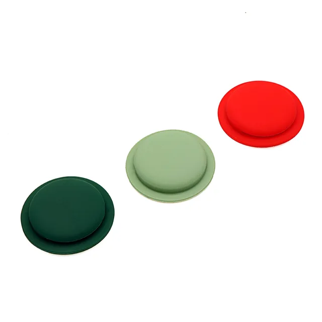 Az Airtags-Hez Elveszíthető Eszközök Elleni Védőhüvely Folyékony Szilikon Védő Hüvelye Karcoló Ellenálló Airtag Tokkulccsal Autóhoz - Image 5