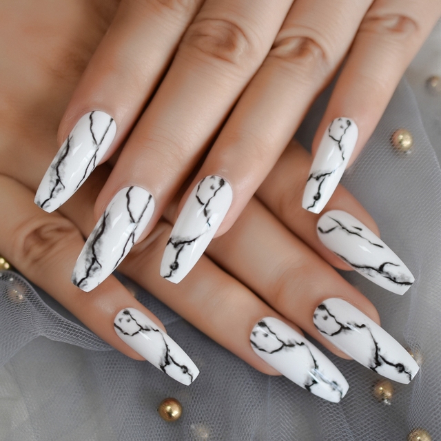 Silver Strass Fake Nails Studs Extra Long Horse Shoe Metal Coffin Faux Ongles with Decorative Stones Frosted Maniture Tips