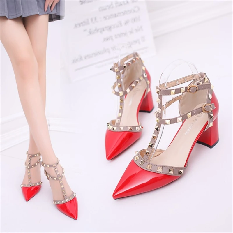 ZHENZHOU 2019 summer new pointed patent leather rivet buckle sandals thick with heel wild thin women's shoes