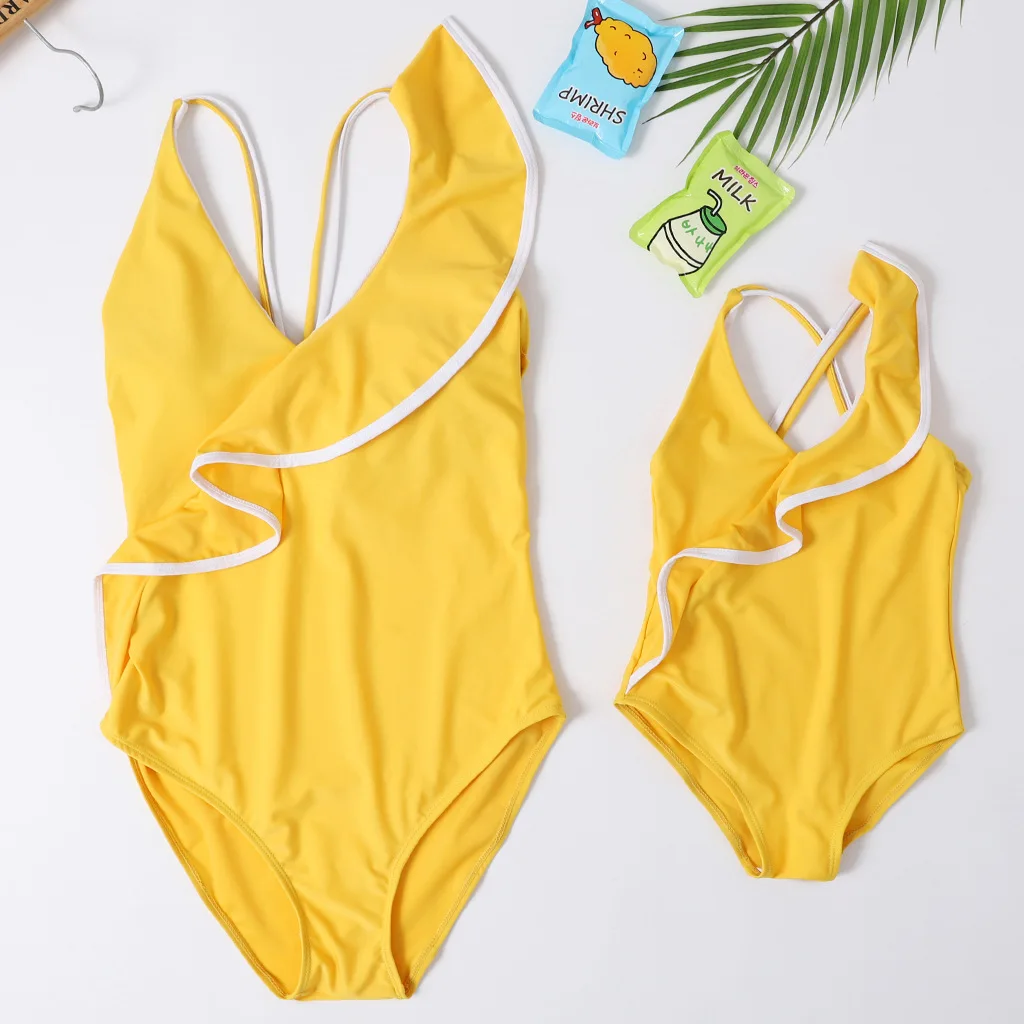 

Ruffled Bath Suits Mother Daughter Swimwear One-Piece Mommy and Me Swimsuit Family Matching Clothes Look Mom Baby Bikini Dresses