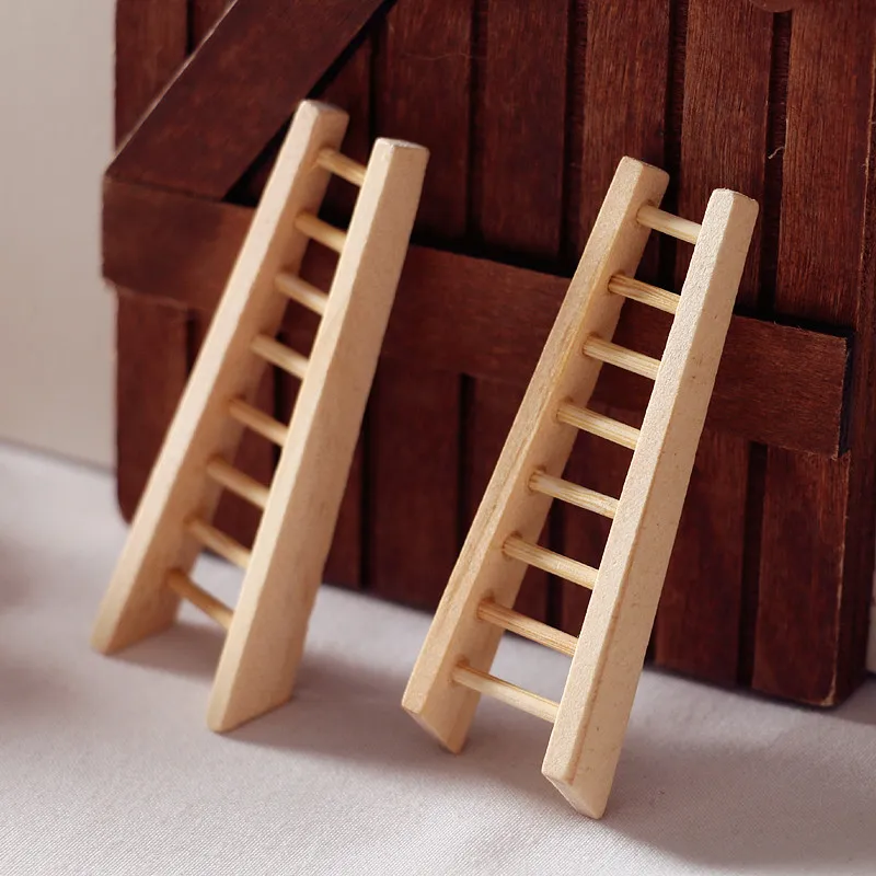 Escalera De Madera En Miniatura 1:12 Para Casa De Muñecas – 31 Cm, Diseño Clásico Y Resistente Para Decorar