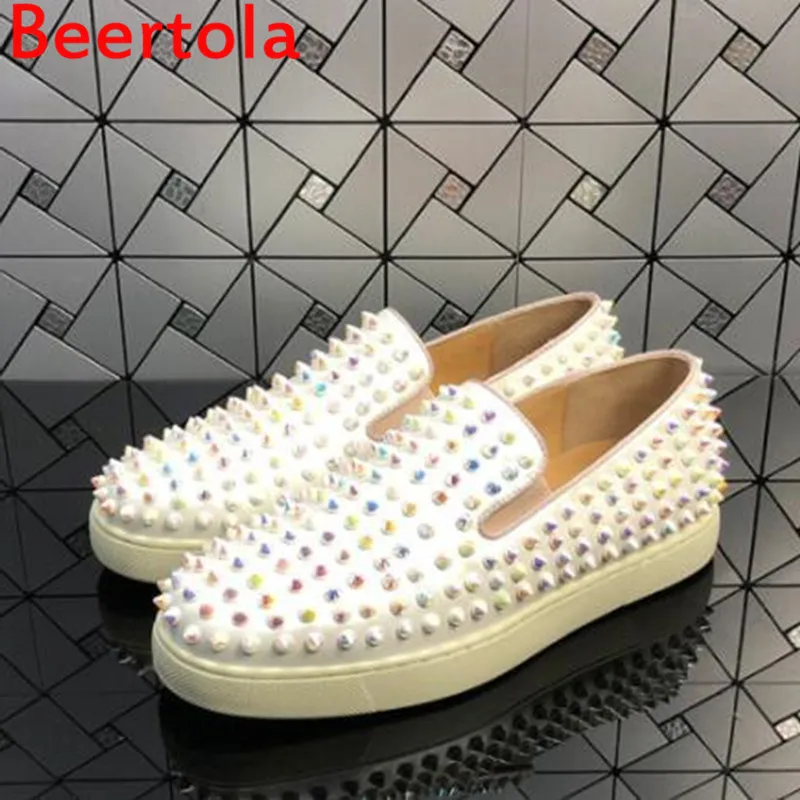 Beertola/кожаные мужские кроссовки; Повседневная обувь; мужские Цветные Плоские заклепки; обувь для отдыха; Chaussure; большие размеры; белый цвет