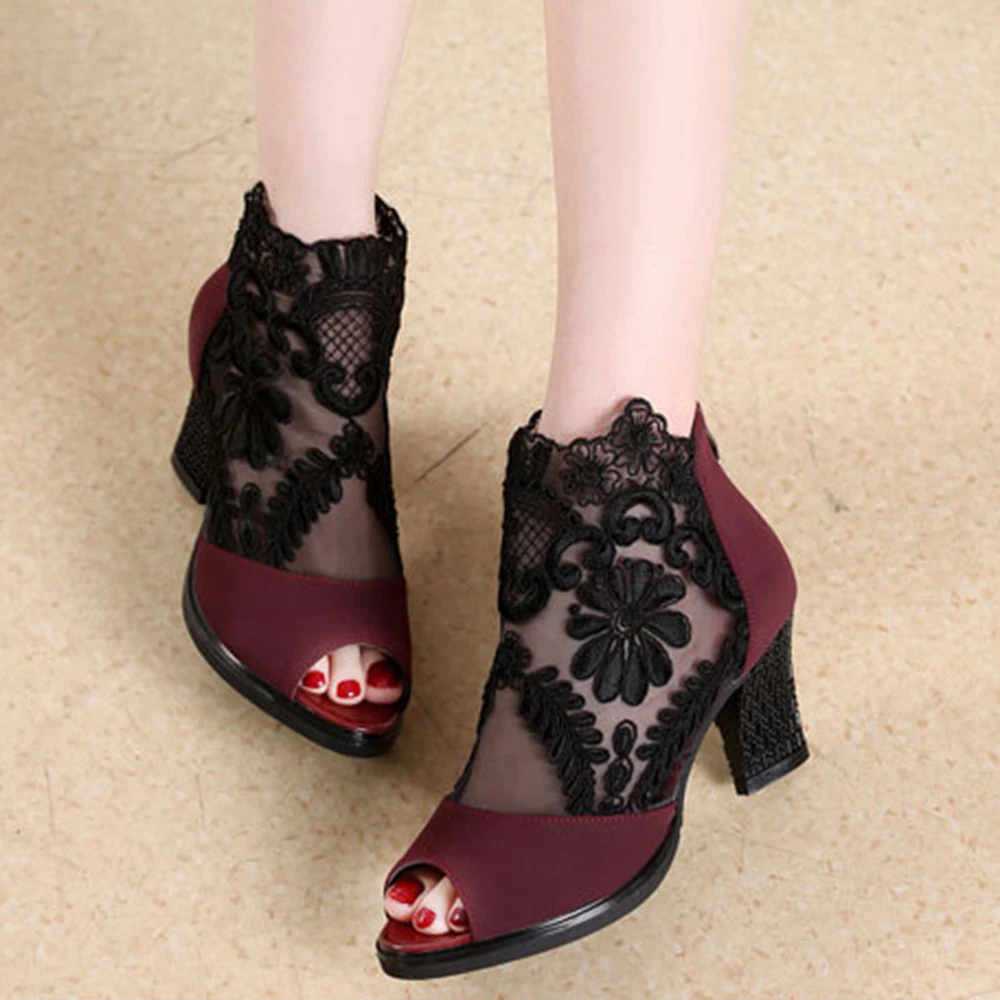 Женские сетчатые туфли-лодочки с открытым носком; пикантные Летние Босоножки на каблуке; модные кружевные туфли с цветочным узором на молнии в европейском и американском стиле; Танцевальная обувь на платформе
