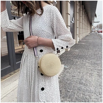 

Women Summer Beach Bag Woven Round Straw Shoulder Bag Bohemia Small HandBags Hollow Handmade Messenger Crossbody Bags 2020 New