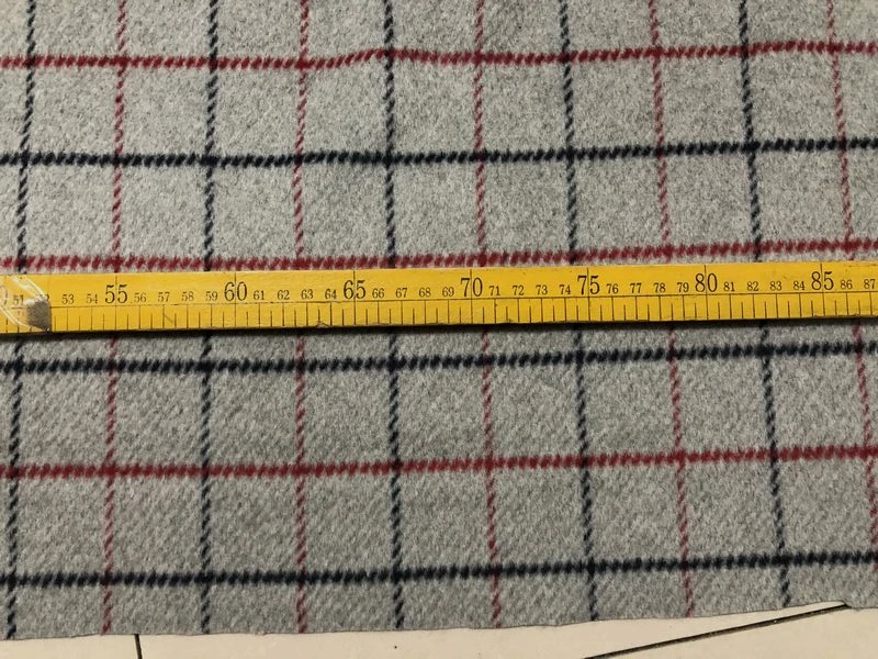 40% шерстяная ткань средний вес в клетку с темно-синей и винной полосой волнистой ткани цена за 1 метр 59"