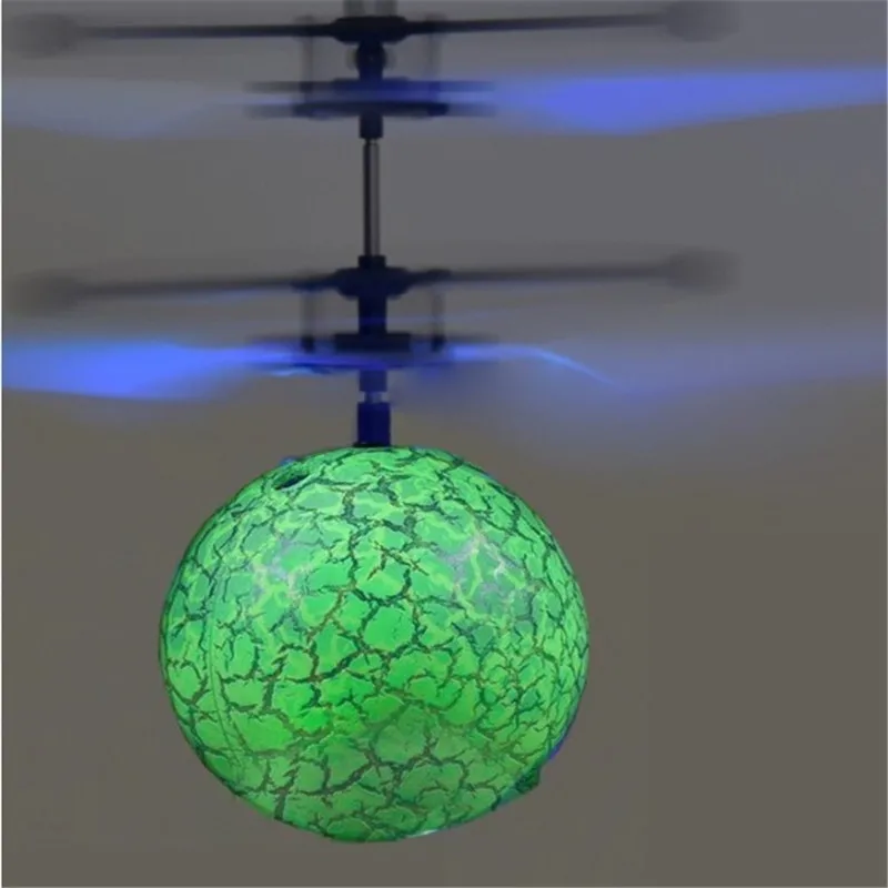 VIP мини-Дрон летающие куклы пенопластовая коробка - Цвет: green  flying ball