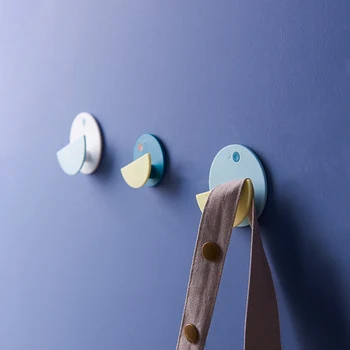

Double-color Adhesive Hangers Self-adhesive hooks Strong Sundries storage hooks Wall Sticky Mount Hanger Rack 2Pcs