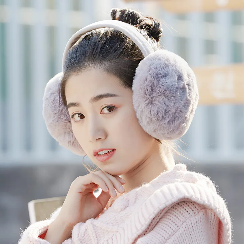 

The Earmuffs for Men and Women Keep Warm In Winter, Windproof and Antifreeze, The Whole Detachable Plush Ear Bag Can Be Folded