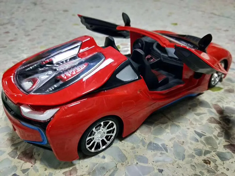 1: 1 Bao Ma I8 пульт дистанционного управления автомобиля заряжаемый датчик гравитации ключ открывающаяся верхняя дверь пульт дистанционного управления спортивный автомобиль игрушечный автомобиль
