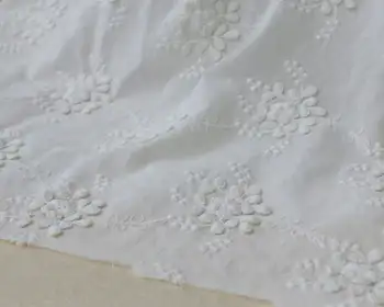 

Cotton Fabric Off White 3D Floral Embroidered Wedding Fabric Prom Dress By The Yard