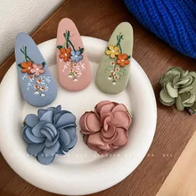 

2022New Fabric sweet small fresh flower hairpin Korean niche fashion hairpin two-piece set Sen retro hair accessories