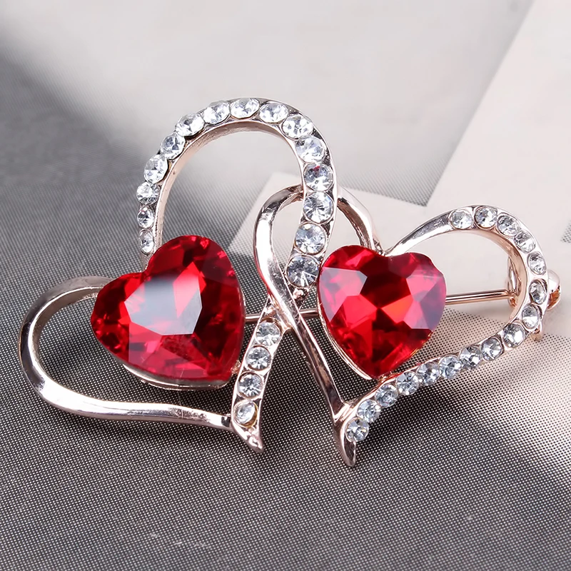 Women Brooches New Fashion Clothes Clips Zircons Love Heart Shaped Brooches for Ladies Jewelry Gift Pin Riverdale Broche Alloy