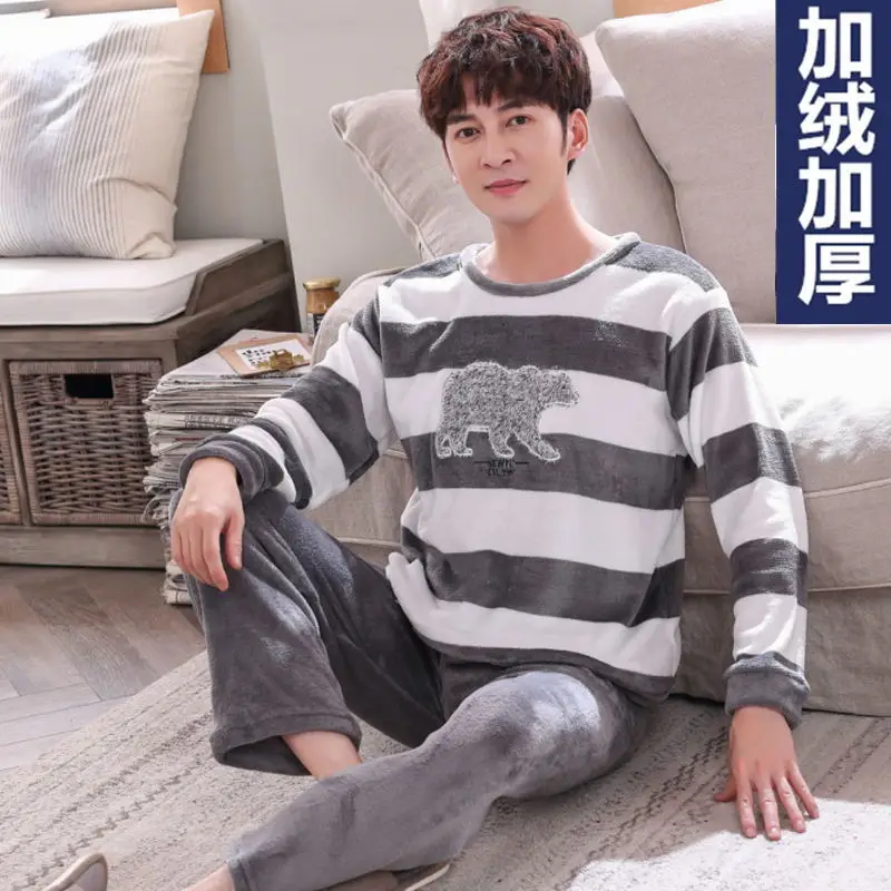 men pajamas winter Зимние фланелевые пижамные комплекты для мужчин с длинным рукавом, толстые теплые коралловые бархатные Мультяшные пижамы, костюм для дома, домашняя одежда размера плюс 4XL - Цвет: men pajamas winter
