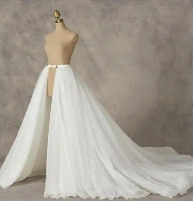 removable train skirt