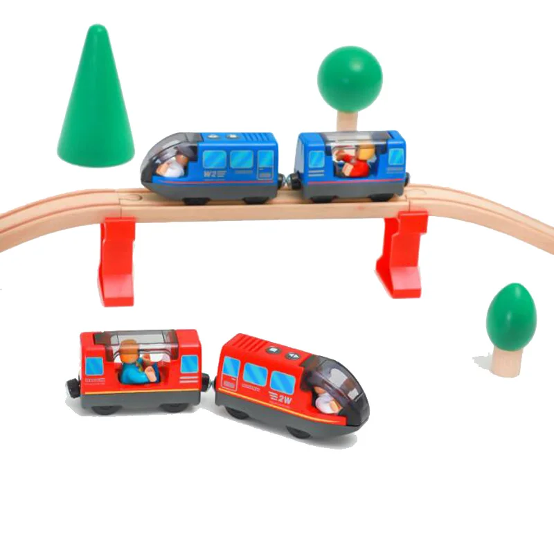 Set di treni elettrici giocattoli modello di treno auto elettrica adatta per ferrovia in legno treno in legno pista regalo di natale per bambini