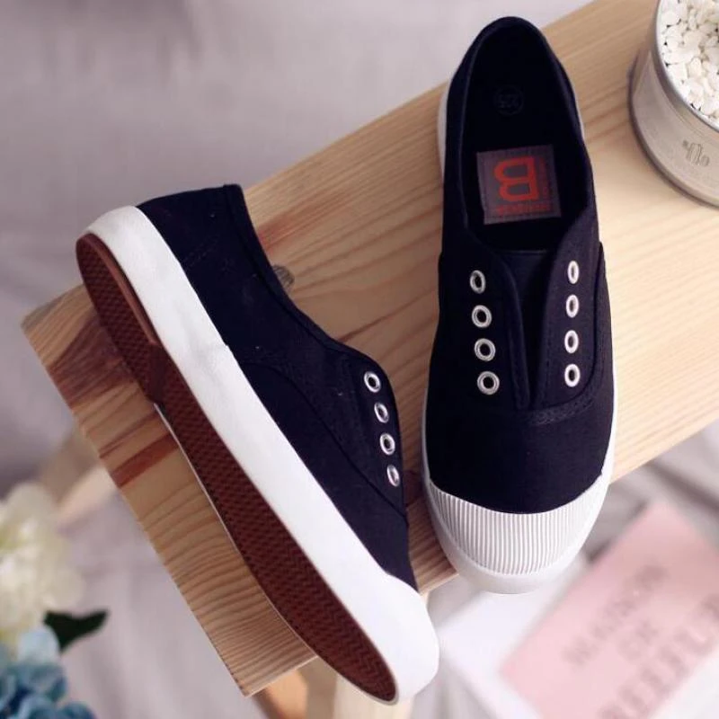 women's flat sneakers casual