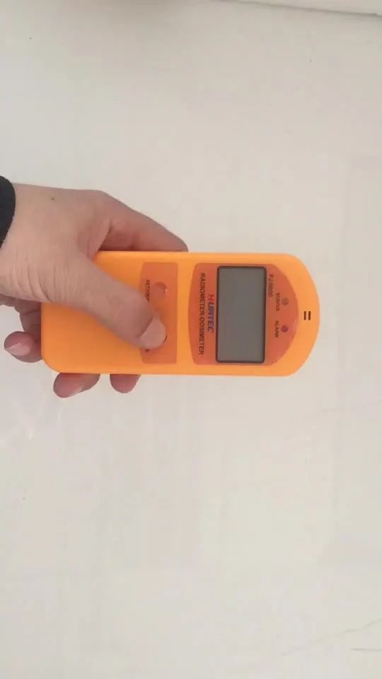 

Цифровой электромагнитный персональный детектор излучения FJ6600