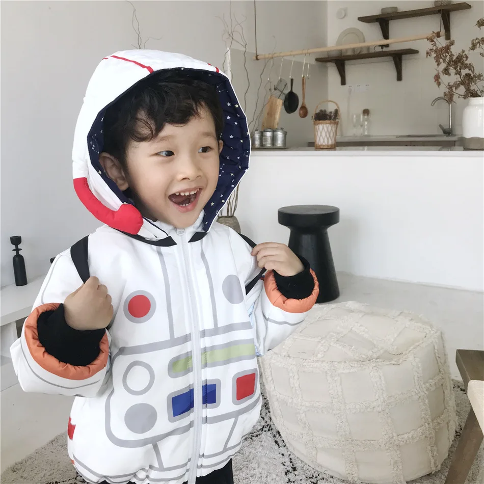 Tonytaobaby/Новинка; зимнее Детское пальто для мальчиков и девочек с рисунком космонавта из мультфильма и плюша; детская куртка