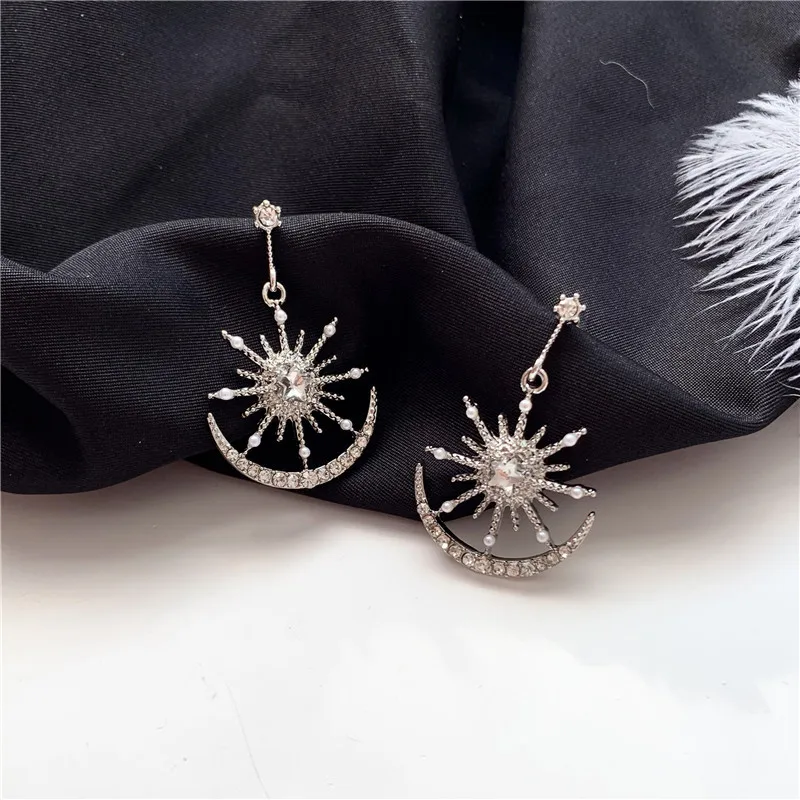 

S925 Silver Needle Korea Light Luxury High Grade Sense Micro Pave Moon Stars Earrings Elegant Simple GIRL'S Ear Stud For Women