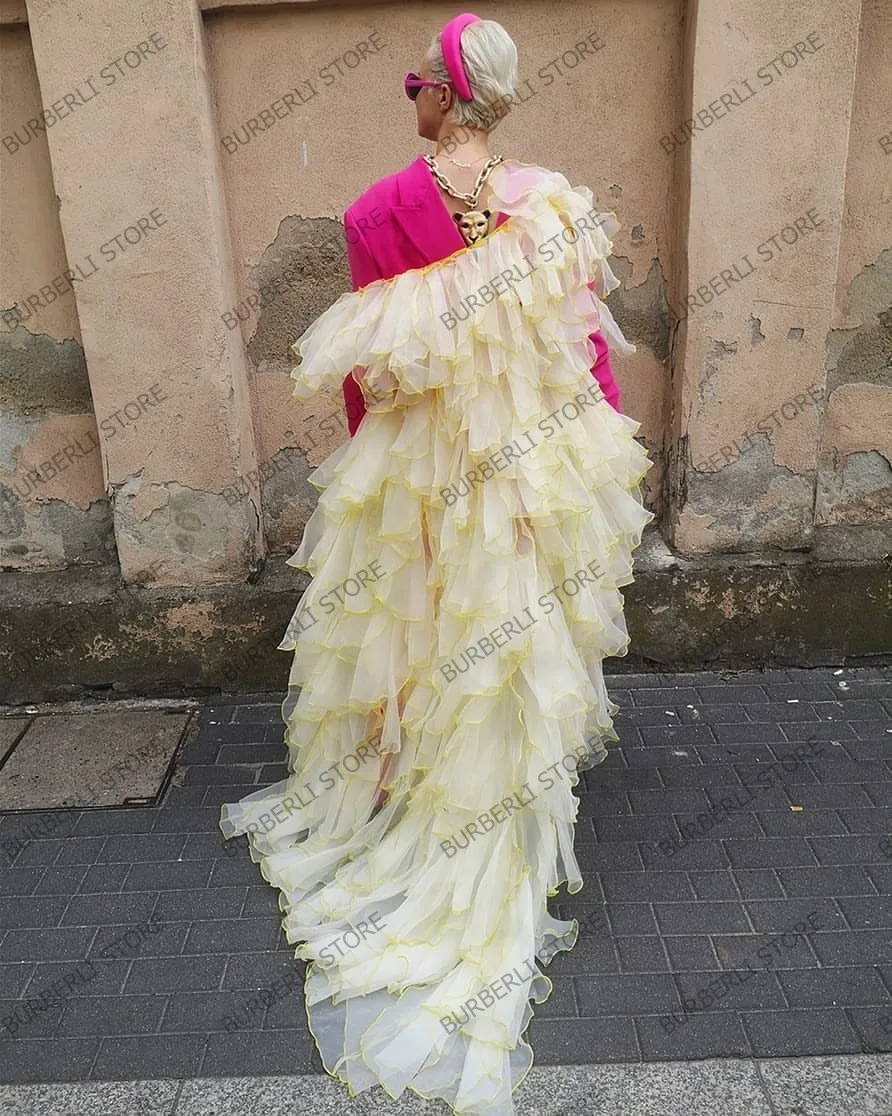 Рисунок 5 - Женская длинная фатиновая куртка