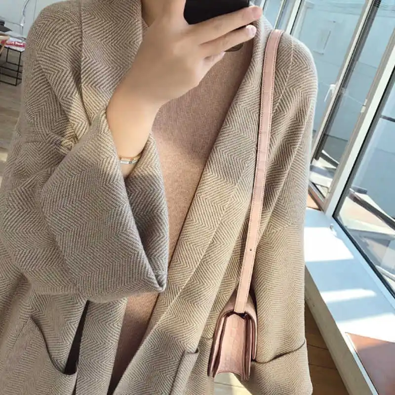 Retro jacket female autumn and winter wild 2019 new mid-length knitted cardigan solid color cashmere sweater women loose |