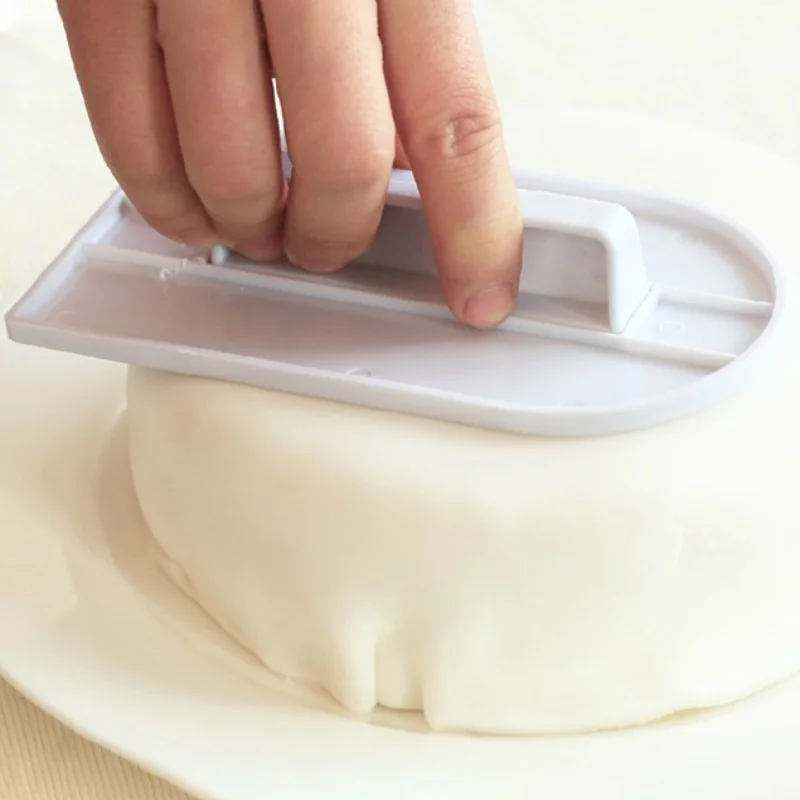 

Cake Scraper Cake Screed Cream Scraper Cake Decoration Polisher Comb Icing Smoother Cake Scraper DIY Baking Tool