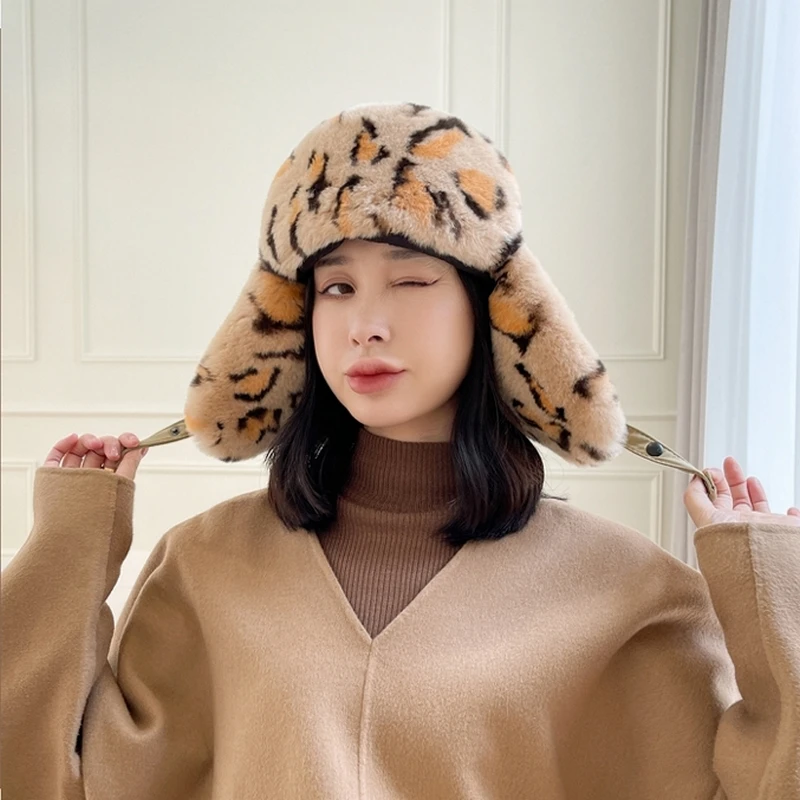 2021 New Real Fur Hat Women Natural Rex Rabbit Fur Caps Russian Ushanka Cappelli Inverno Spesse Orecchie Calde Protector Fashion Bomber Cap