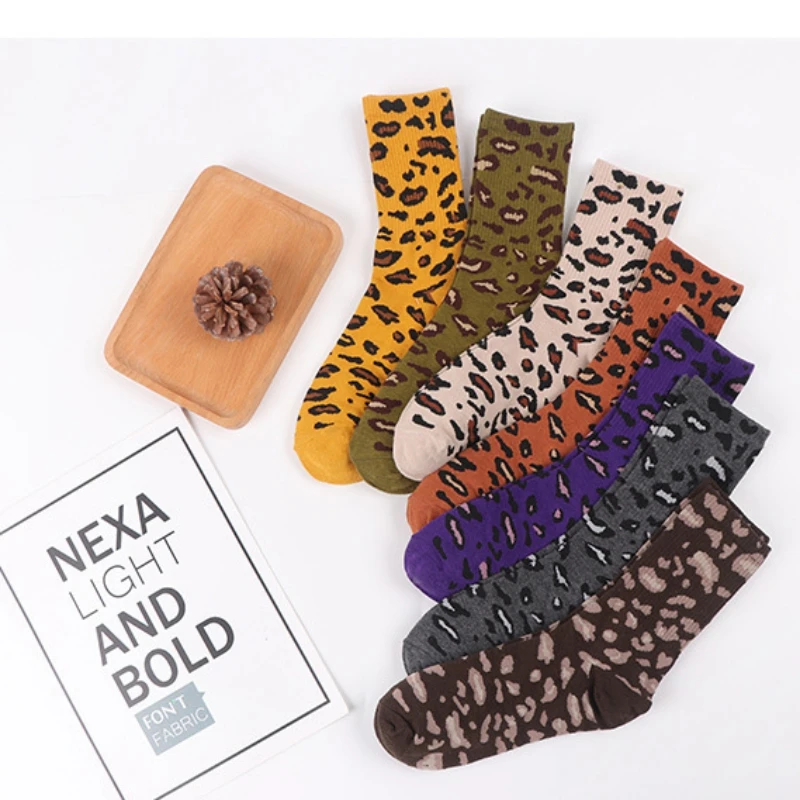 Женские модные носки с леопардовым принтом; зимние винтажные носки в стиле Харадзюку в стиле ретро для девочек; Рождественский подарок; коллекция года; сезон осень; удобные Забавные милые носки