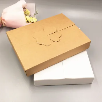 

100Pcs/Lot Retro Style Four-leaf Clover Shaped Kraft Paper Boxes For Grand Event Gifts Cookies Handcraft Paper Container Boxes