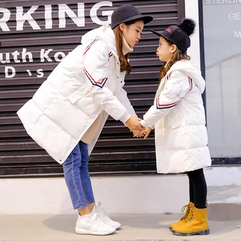 

Winter New 2019 Family Matching Clothes Mommy And Me Duck Down Jackets Mother And Daughter Coats Hooded Long Parka Clothes