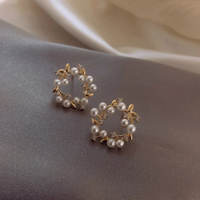 

Classic Simulated-pearl Round Women Dangle Earrings Simple Flower Earrings Bohemian Drop Earrings Jewelry Earrings