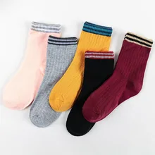 Симпатичные буквы мультфильм полосатый принт повседневные носки модные носки 5 пар/партия женские носки